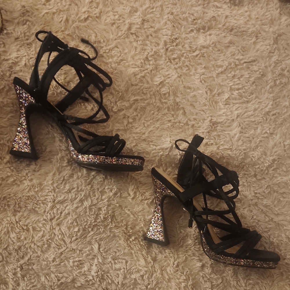 Forever 21 Black Strappy Glitter Heels